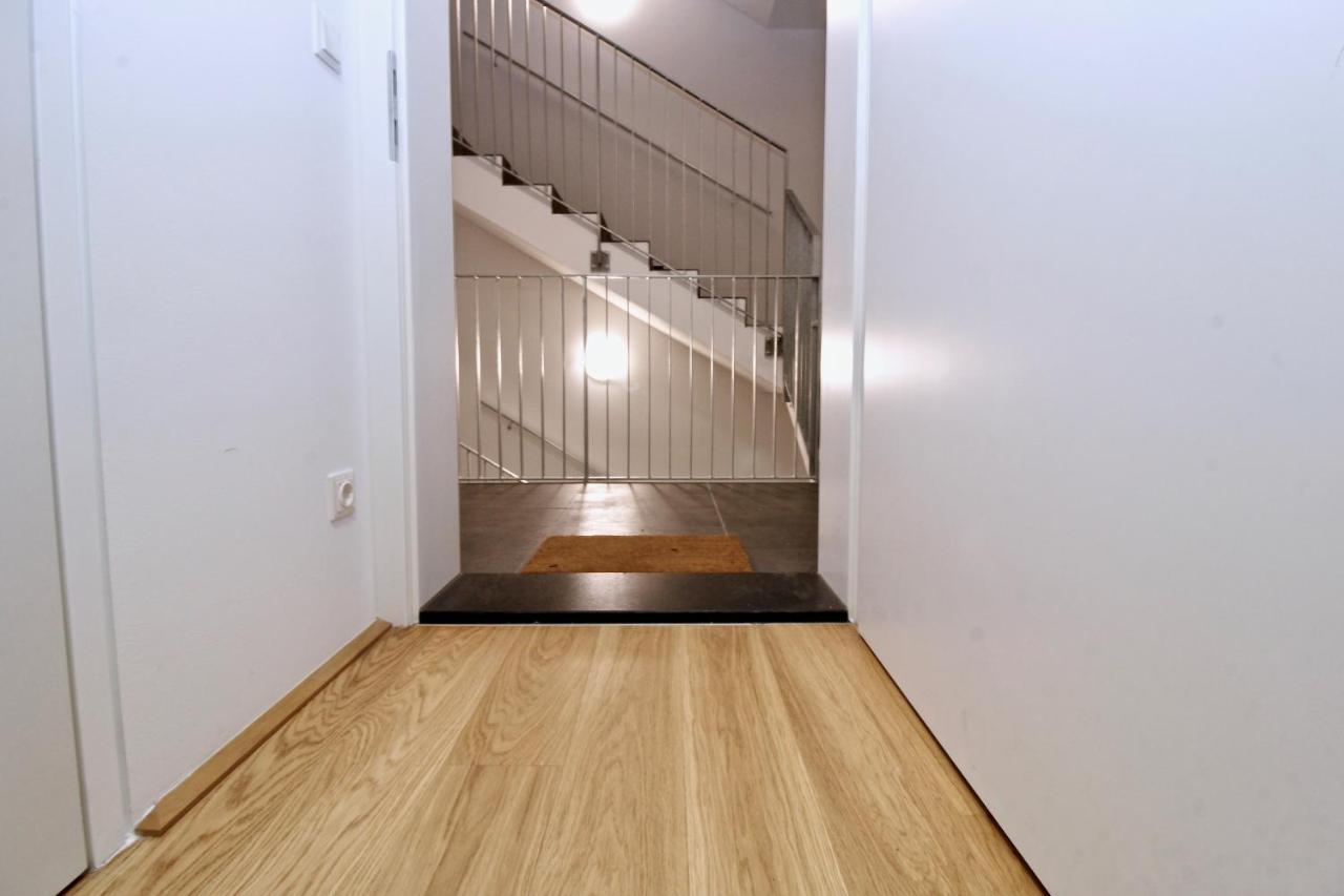 Balcony/Pool/Free Parking Garage Studio Виена Екстериор снимка