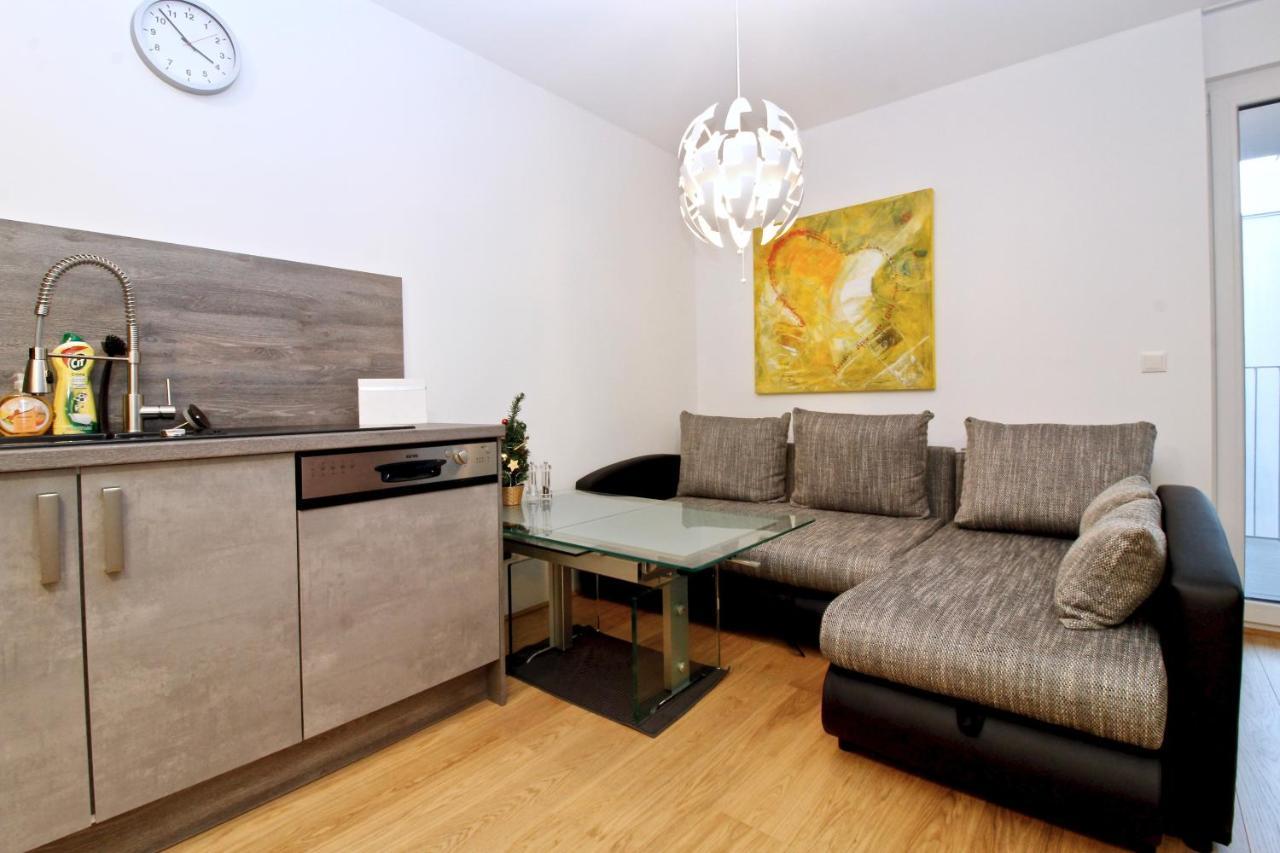 Balcony/Pool/Free Parking Garage Studio Виена Екстериор снимка