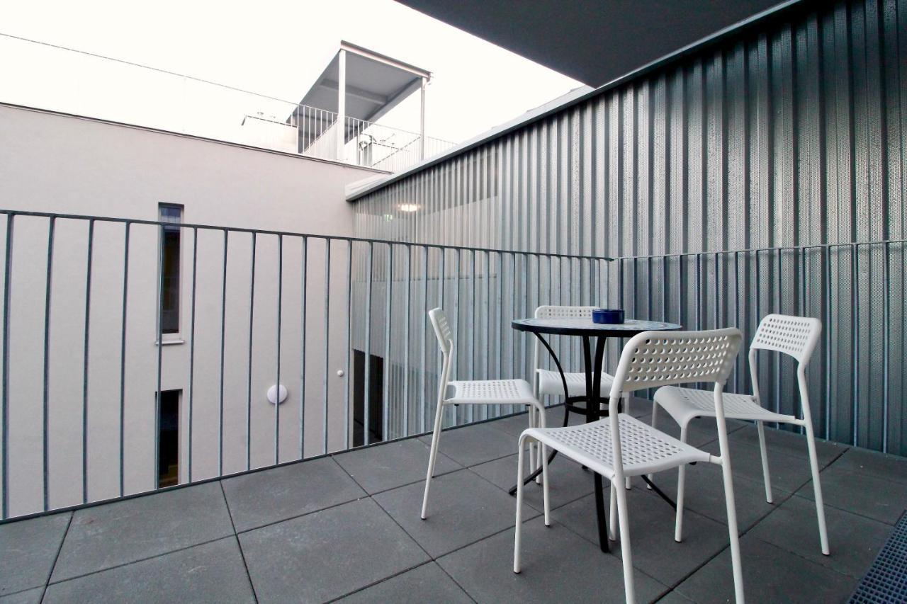 Balcony/Pool/Free Parking Garage Studio Виена Екстериор снимка