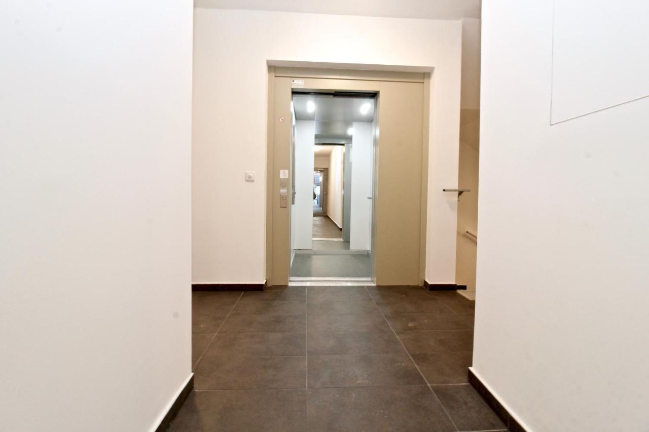 Balcony/Pool/Free Parking Garage Studio Виена Екстериор снимка