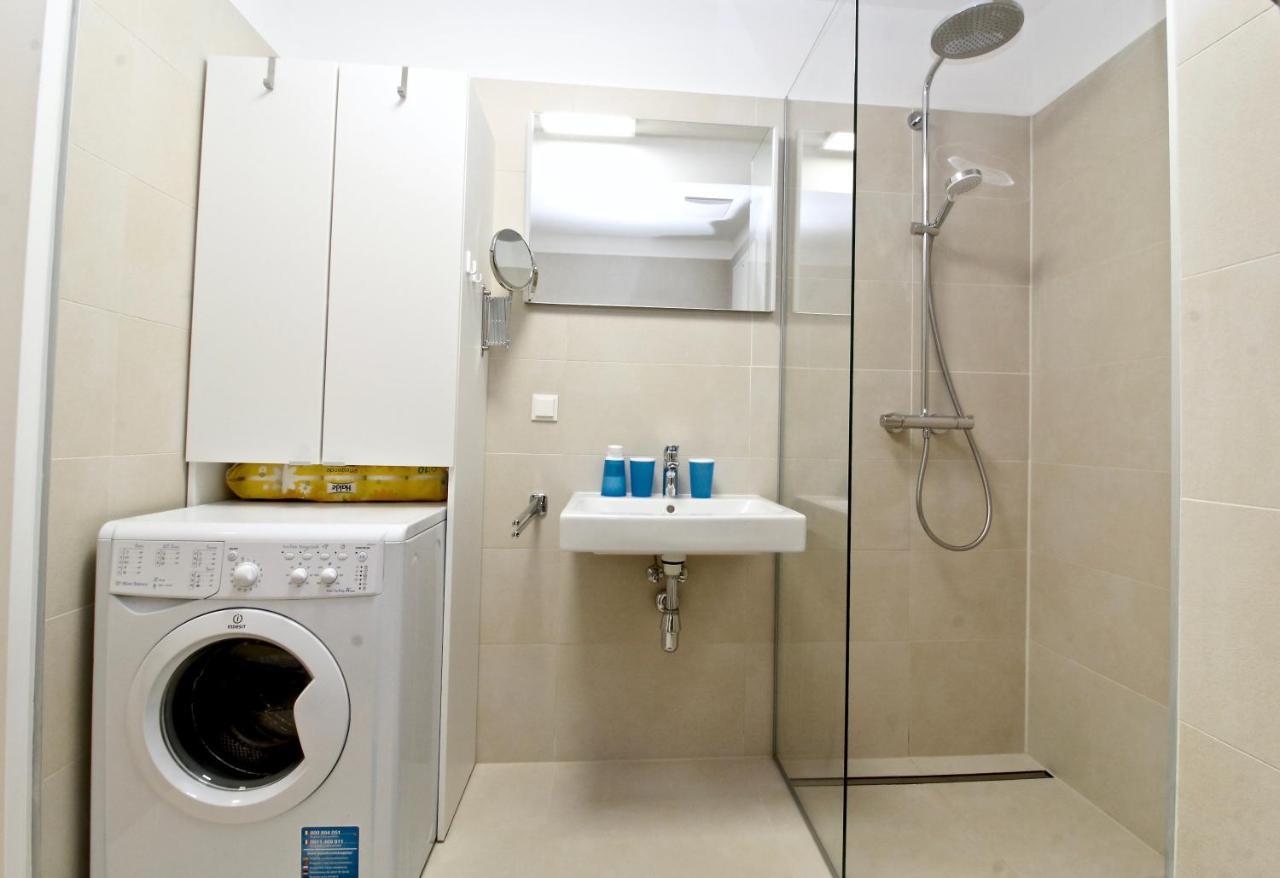 Balcony/Pool/Free Parking Garage Studio Виена Екстериор снимка
