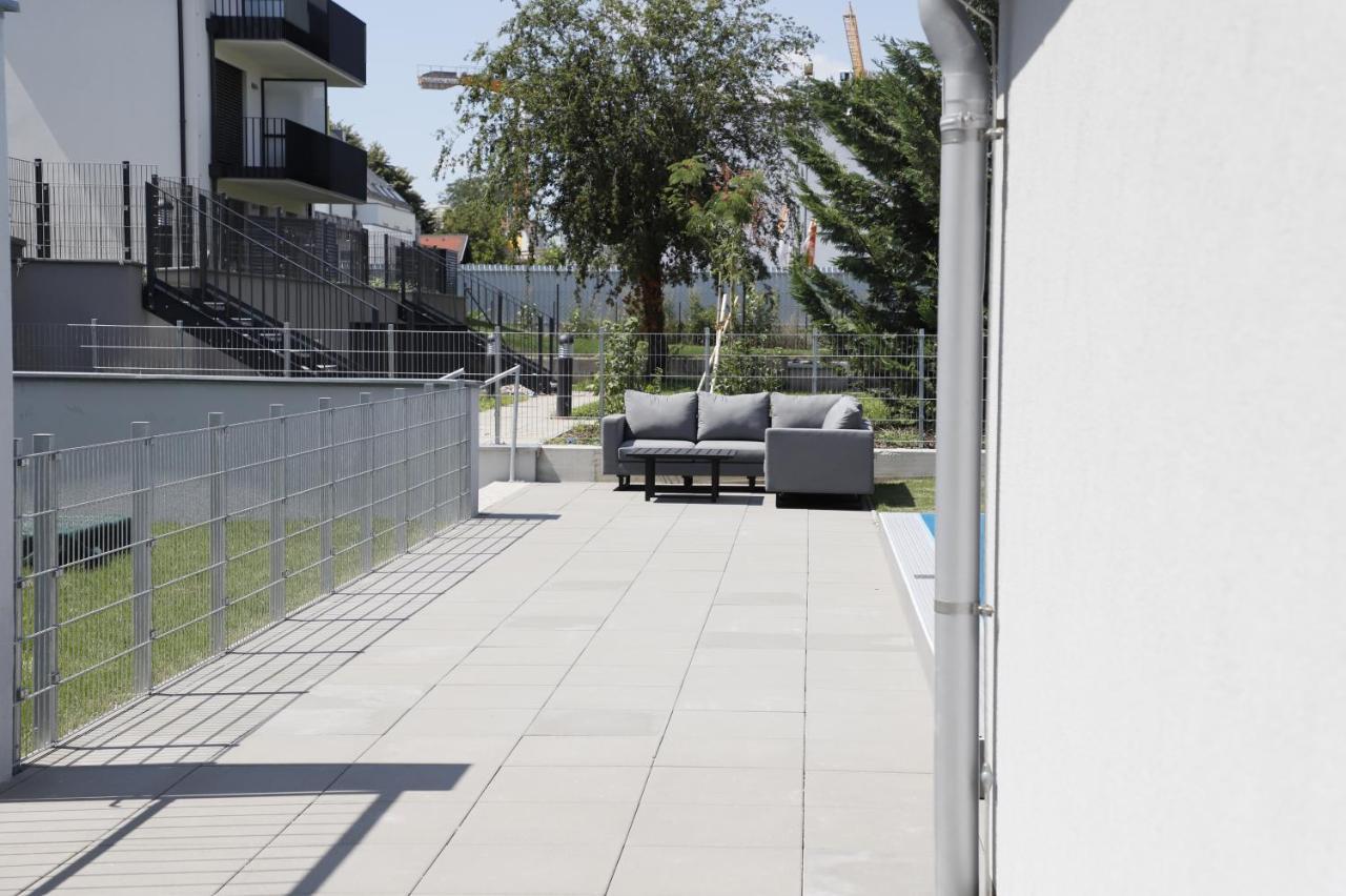 Balcony/Pool/Free Parking Garage Studio Виена Екстериор снимка