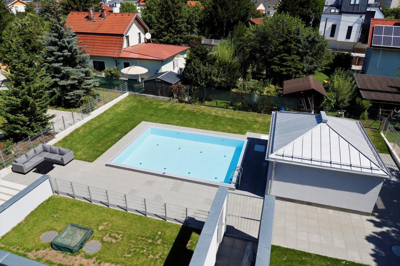 Balcony/Pool/Free Parking Garage Studio Виена Екстериор снимка